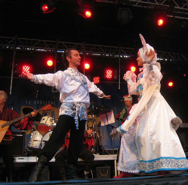 Russian dancers in Canada