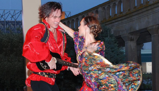 Dancers Olga Chpitalnaia and Ilia Pankratov are performing Gypsy Dance, Atlantic City, New Jersey, August 2009