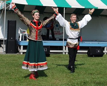 Barynya,  Russian folk dance, Ensemble Barynya, Veronika Gunko, Konstantin Tulinov, Adams County Heritage Festival, Gettysburg, Pennsylvania, photo by Rosalie Moore