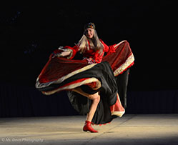 Barynya Song, Music & Dance Ensemble, Russian Gypsy dance, Alisa Egorova, Photo by Donna Davis, Ms. Davis Photography