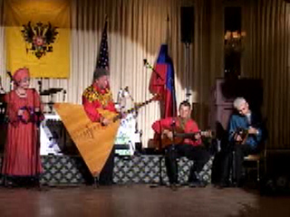 Russian folk tune "The moon is shining brihgtly" performed by ensemble "Barynya" from New York