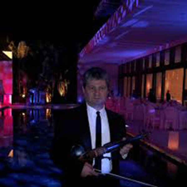 NYC Electric Violin virtuoso Yaroslav