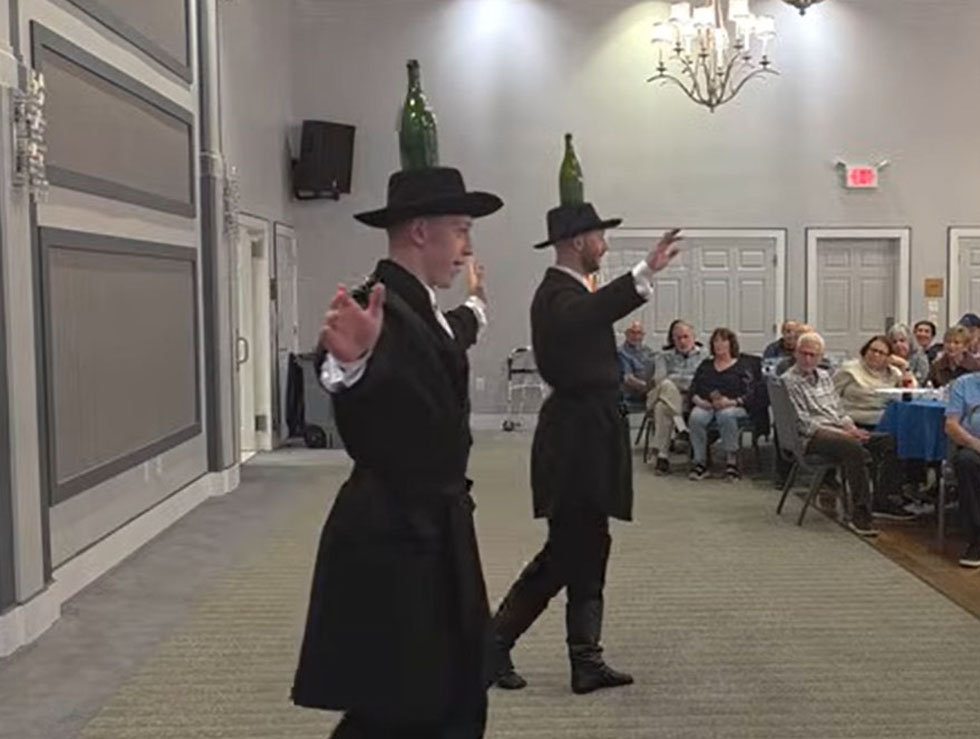Bottle Dancers New Jersey, NJ Bottle Dancers, Rosh Hashanah dinner Shalom Club at Four Seasons Englishtown Monmouth County NJ, Bottle Dancers USA
