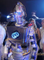Dancing robots 12.jpg