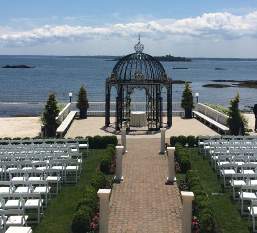07-15-2023, Saturday July 15th 2023, Russian-American wedding ceremony, bilingual Russian-English celebrant Mikhail, Surf Club On The Sound 280 Davenport Ave New Rochelle NY 10805