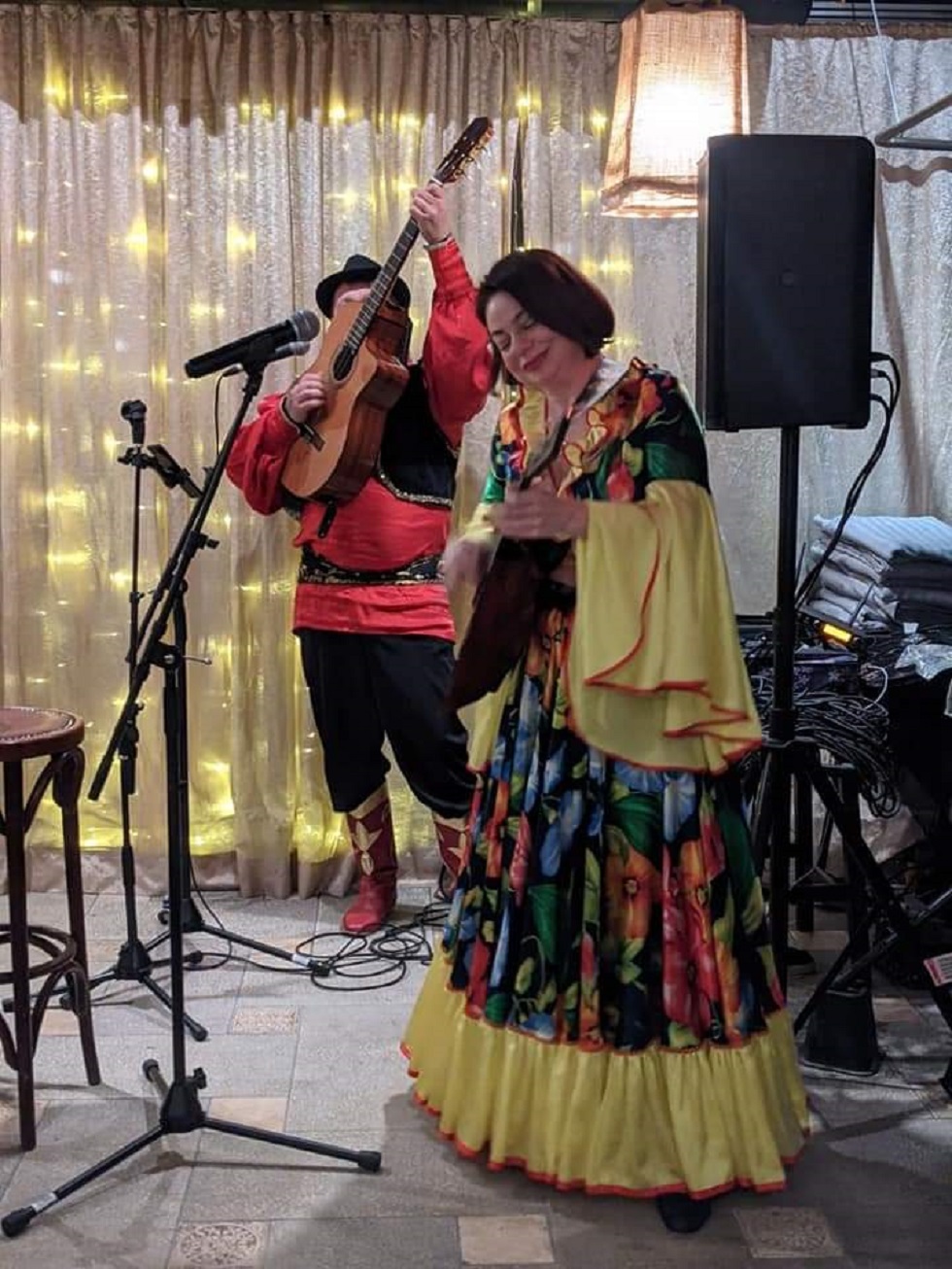Mikhail Smirnov, Elina Karokhina, domra, guitar, New York,    , Ensemble Barynya, Live at Hot Potato House, www.hotpotatohouse.com, 109 Oriental Blvd Brooklyn NY 11235, 718-975-7990