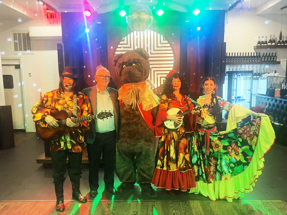 Russian-Gypsy Show Brighton Beach Avenue Brooklyn New York, Nota Bene restaurant 282 Brighton Beach Avenue, &quote;    -&quote;  