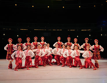 Russian character dancer Pavel Getman, ensemble Barynya, www.barynya.com