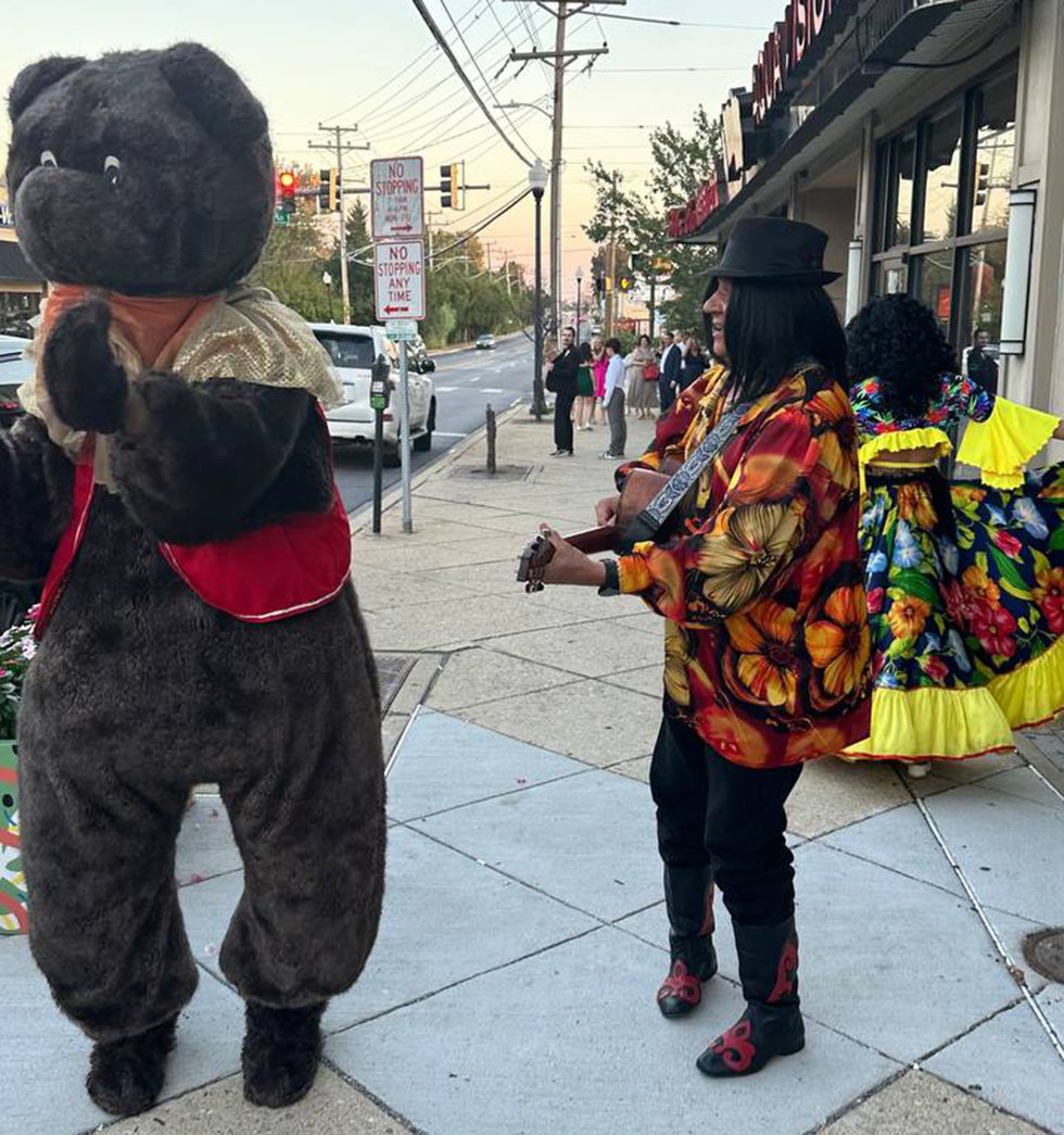        Silk Road Bistro         ,  &quote;    -&quote;       , -, -, ,    , Russian-Gypsy Trio in Maryland, Private party at the Silk Road Bistro in Pikesville, Maryland