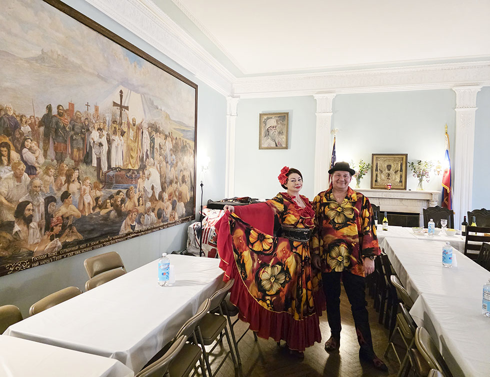 NY Balalaika Duo, Synod of Bishops Russian Church New York City, balalaika, garmoshka, ���� ������, ����� �������� ���������, ������ ������� �������� ������ � �����