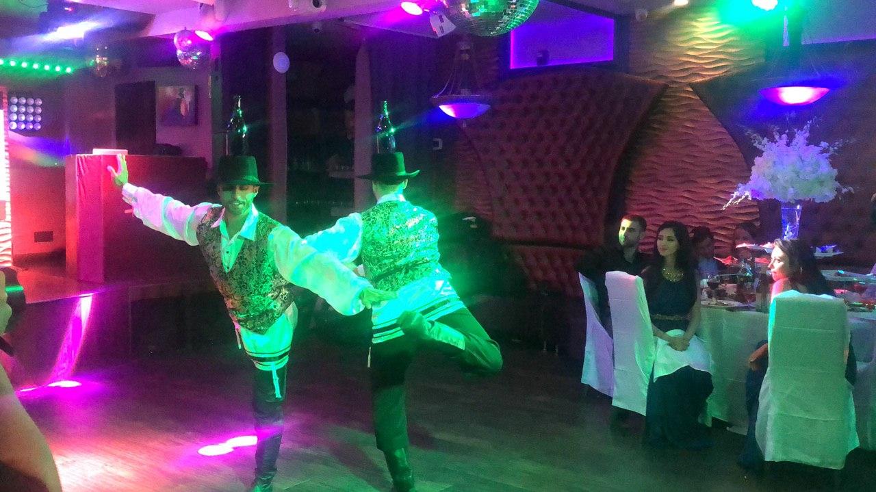 Jewish Dancers, Bat Mitzvah party, Restaurant La Vue, Brooklyn, New York