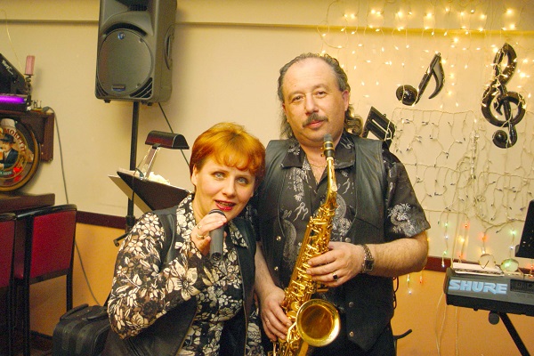 Russian American Vocal and Instrumental Duo Souvenir Staten Island, New York