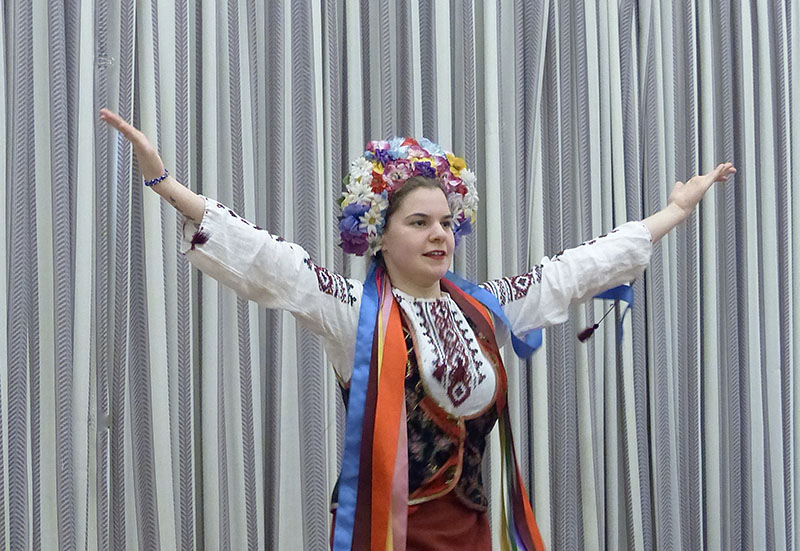 Ukrainian dance Peedmanoola, Alisa Egorova, Mahwah, NJ, Mahwah Public Library, New Jersey