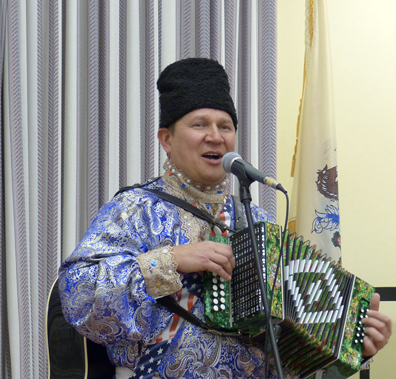 Russian garmoshka player/singer Mikhail Smirnov, Mahwah, NJ, Mahwah Public Library, New Jersey