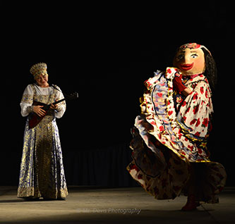 Barynya Song, Music & Dance Ensemble, Balalaika virtuoso Elina Karokhina, Barynya's Gypsy Doll, Photo by Donna Davis, Ms. Davis Photography