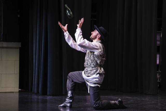 Pennsylvania Russian Dancers, Latrobe Elementary School, Latrobe, PA, Sergey Tsyganok, Photo Credit: Dan Speicher, Tribune-Review