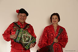 New Jersey Balalaika Duo, Mikhail Smirnov, Elina Karokhina, photo credit Yuriy Balan
