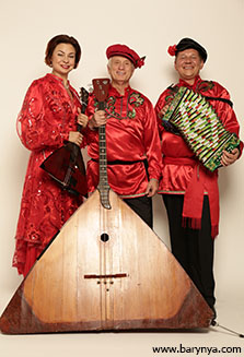 NY based Russian Balalaika Trio, Elina Karokhina, Leonid Bruk, Mikhail Smirnov, photo credit Yuriy Balan