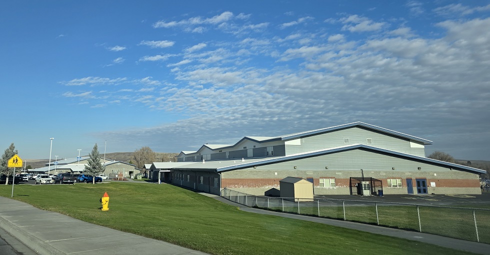 Barynya Trio, 11-20-2025, Soap Lake, WA, Thursday November 20 2025 1:40pm, Soap Lake Elementary School 410 Ginkgo St. S Soap Lake WA  99851